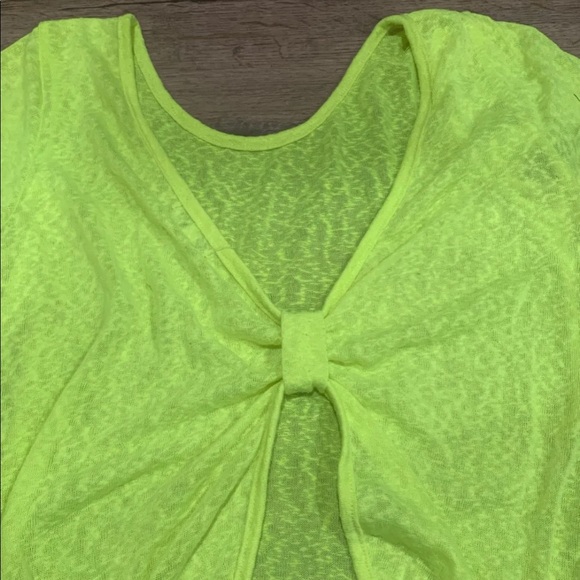 Neon top open back medium - Picture 3 of 4